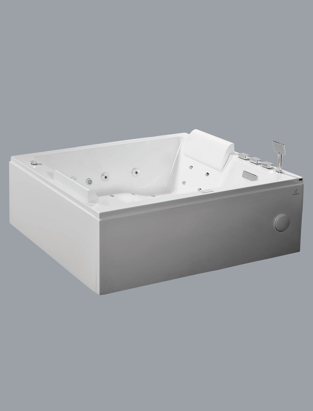 romance-monroe-bathtub-with-divertors-on-right